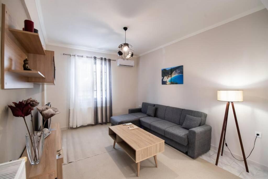 Apartment In The Center Of Lefkas Лефкада Экстерьер фото